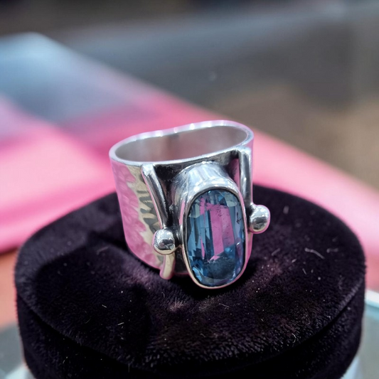 Anillo Modelo Tubo en Plata 950 y Topacio Swiss