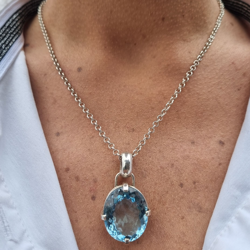Aqua Oval