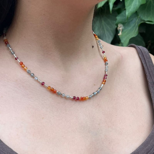 Collar de Cornalinas y Labradoritas