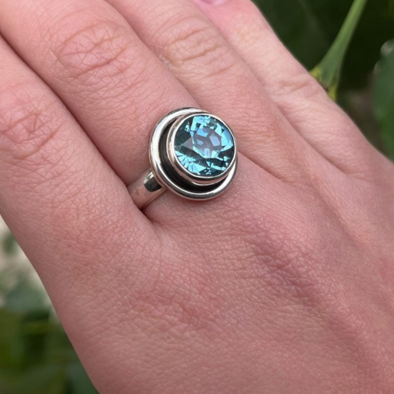 Anillo de Plata 950 y Topacio Swiss