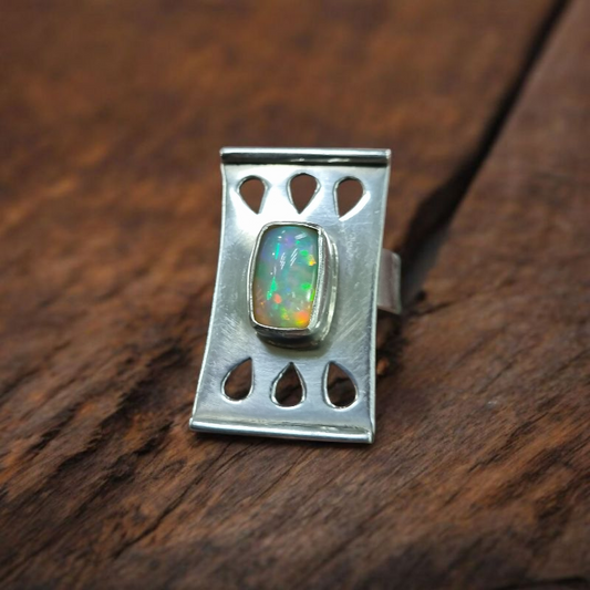 Anillo de Plata 950 con Ópalo de Etiopía
