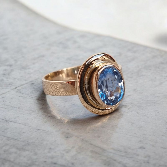 Aguamarina y oro 18k