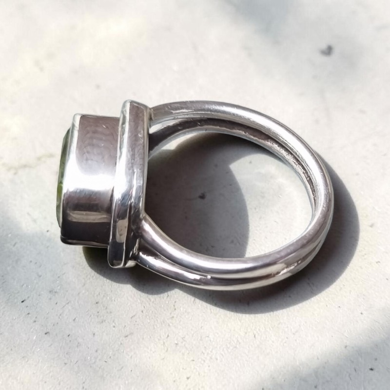 Anillo de Peridoto