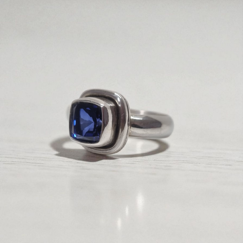 Zafiro Royal blue, Lab.