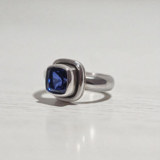 Zafiro Royal blue, Lab.