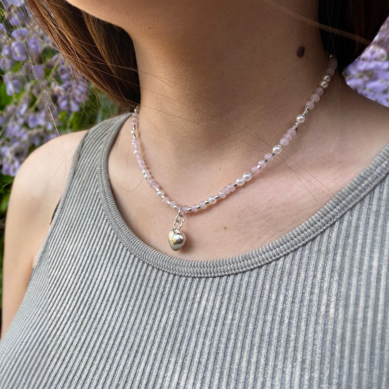 Choker Perlas y Cuarzo rosa