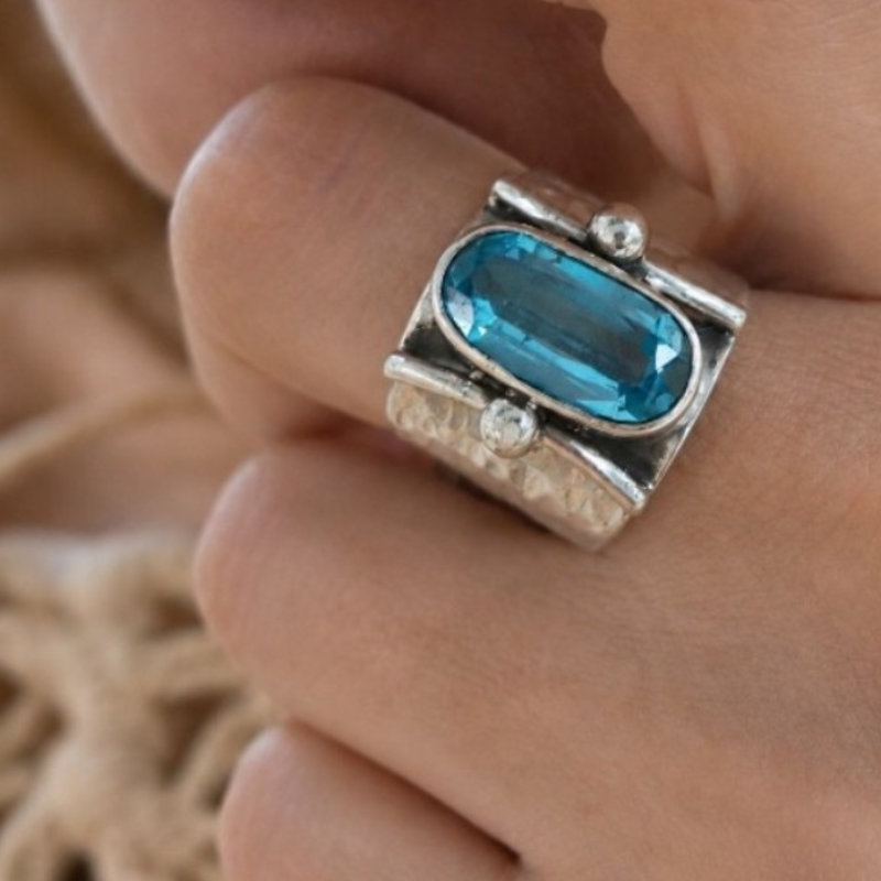 Anillo Modelo Tubo en Plata 950 y Topacio Swiss